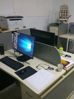平面設(shè)計(jì)與電腦圖文設(shè)計(jì) 數(shù)字時(shí)代的視覺(jué)藝術(shù)